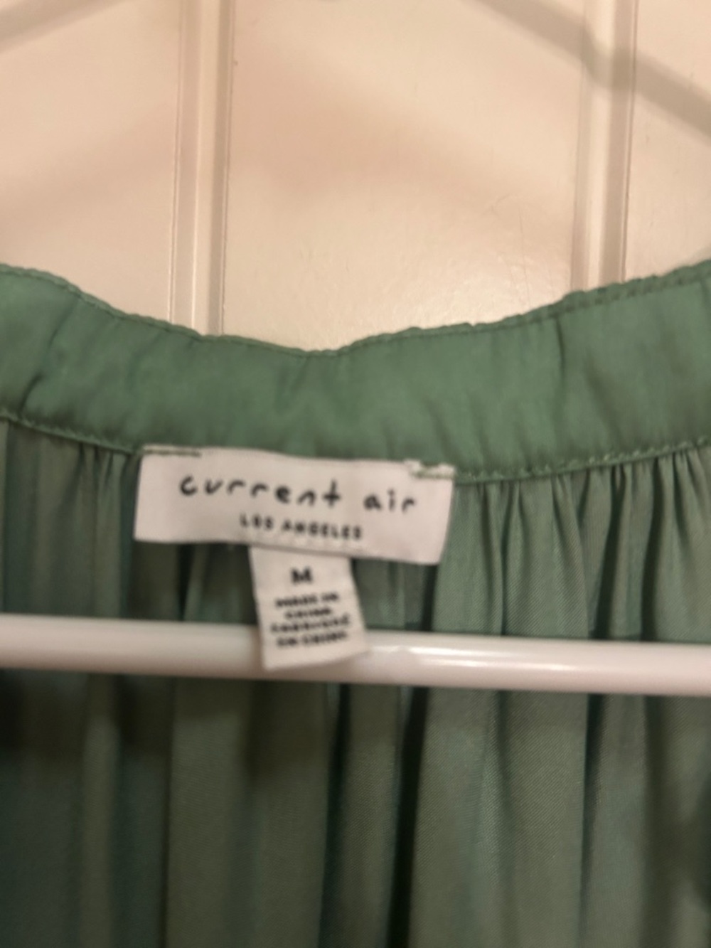 Current Air Sage Green V-Neck Tunic Top - Picture 2 of 4